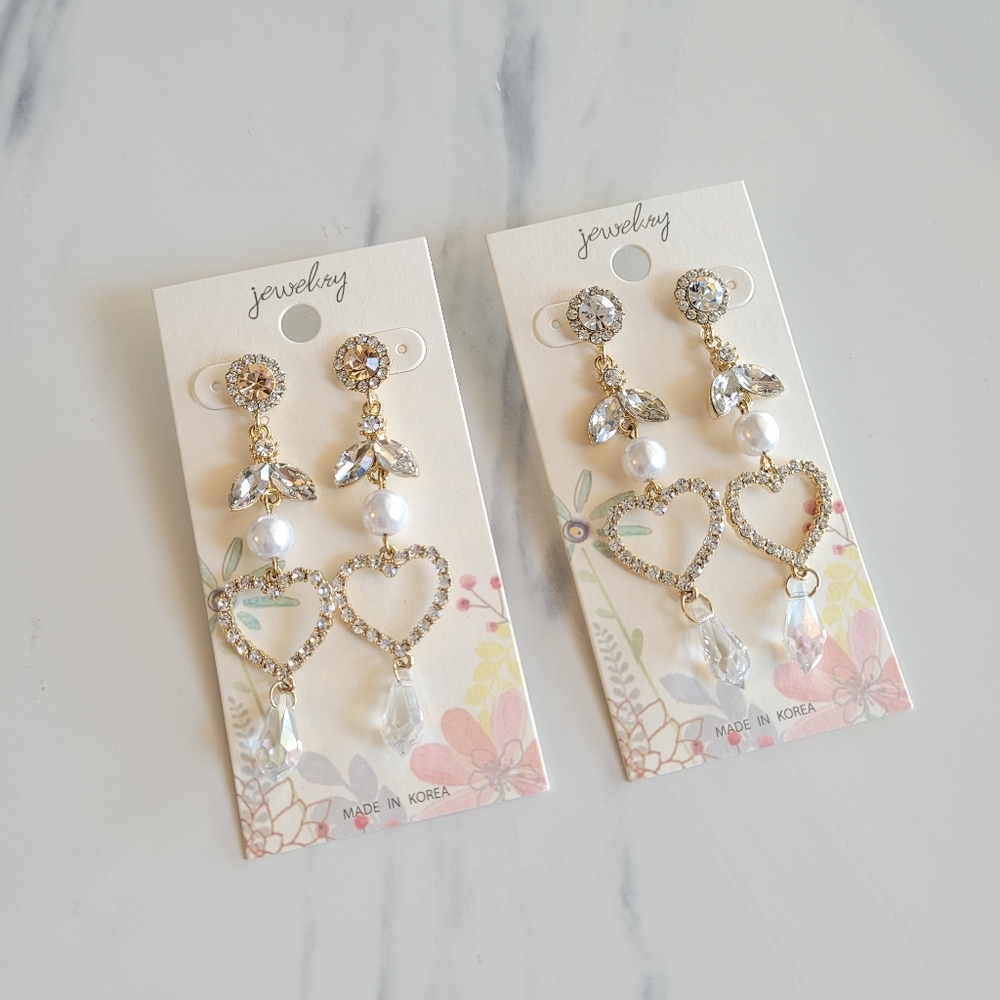 ⚡️BOGO 50% Off⚡️ Gorgeous heart drop earrings